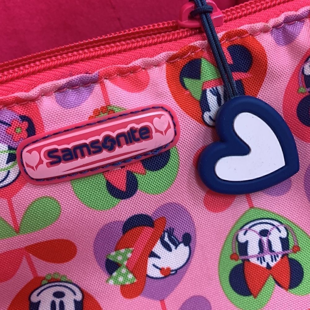 Samsonite Minnie Makeup Bag - Picture 3 of 10